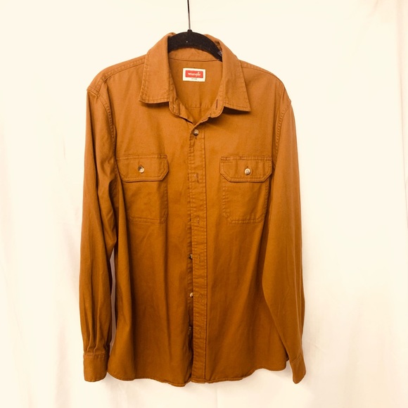 Wrangler NWOT mens long button down brown/khaki shirt. Size Med. - Picture 4 of 8